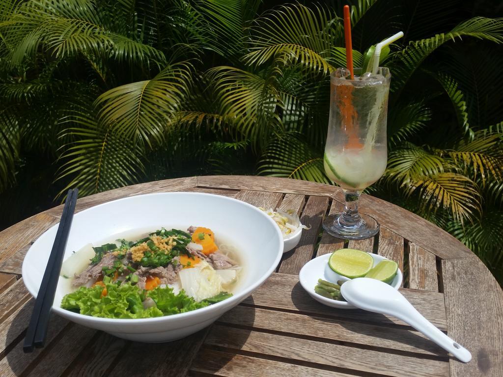 Number 9 Hotel Phnom Penh Exterior photo
